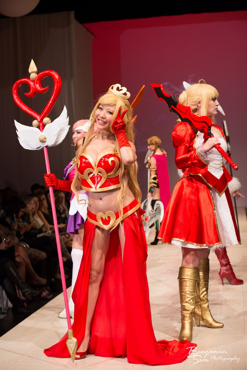 Illustration for article titled When Cosplay Hits The Catwalk